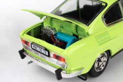 Kovový model Škoda 110R Coupé - otevřená kapota motoru