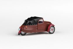 Kovový model automobilu Velorex 16/350 - pohled zezadu