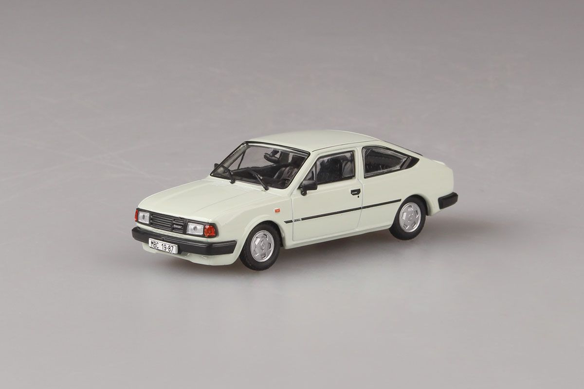 Kovový model Škoda Rapid 136 - pohled zepředu