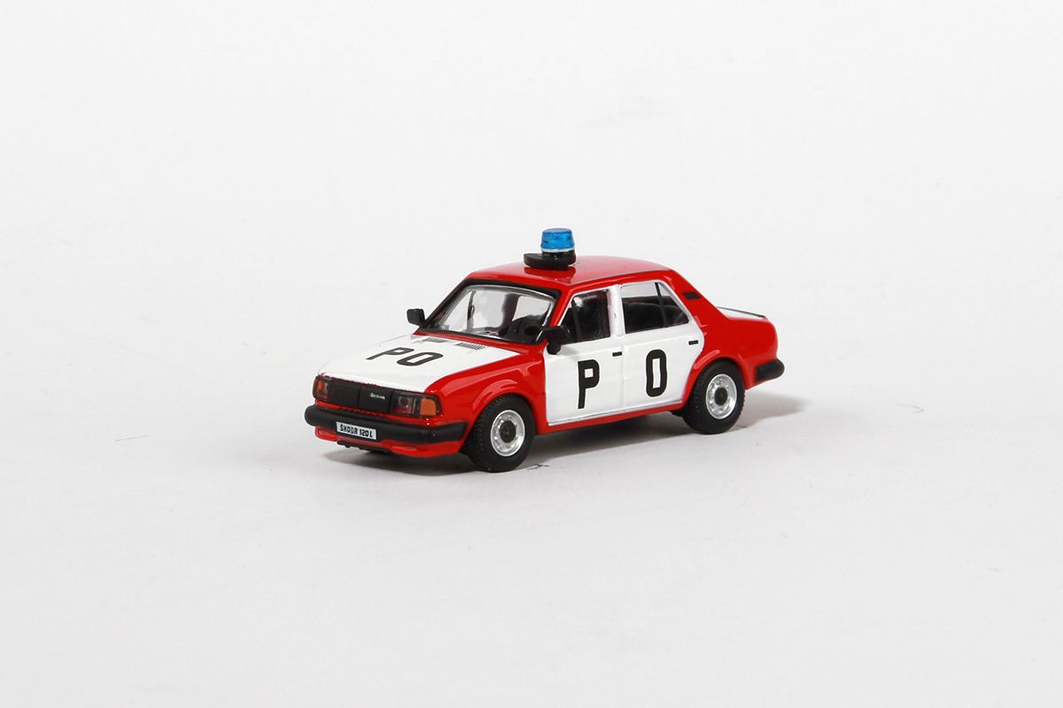 Kovový model Škoda 120L - pohled zepředu