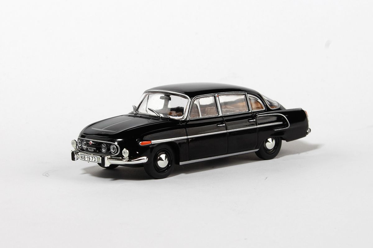 Kovový model Tatra 603 - černá - béžový interiér