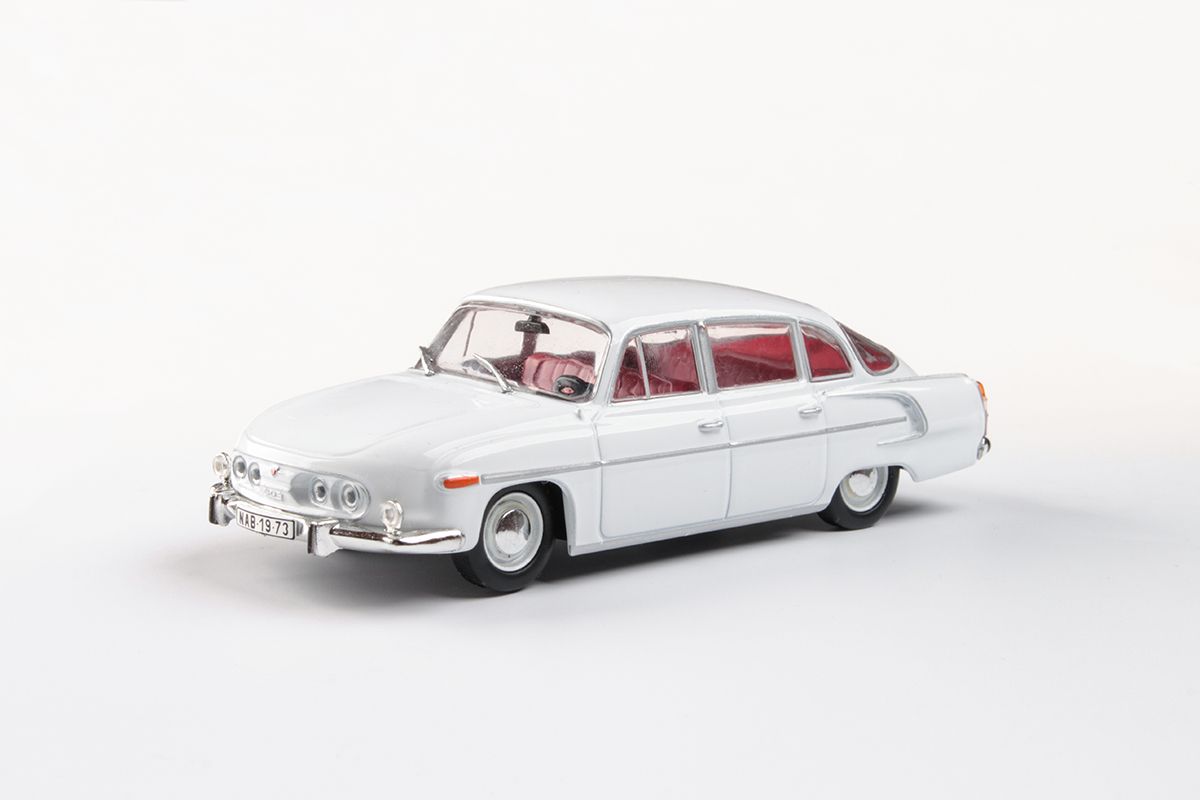 Tatra 603 (1969) 1:43 - Bílá