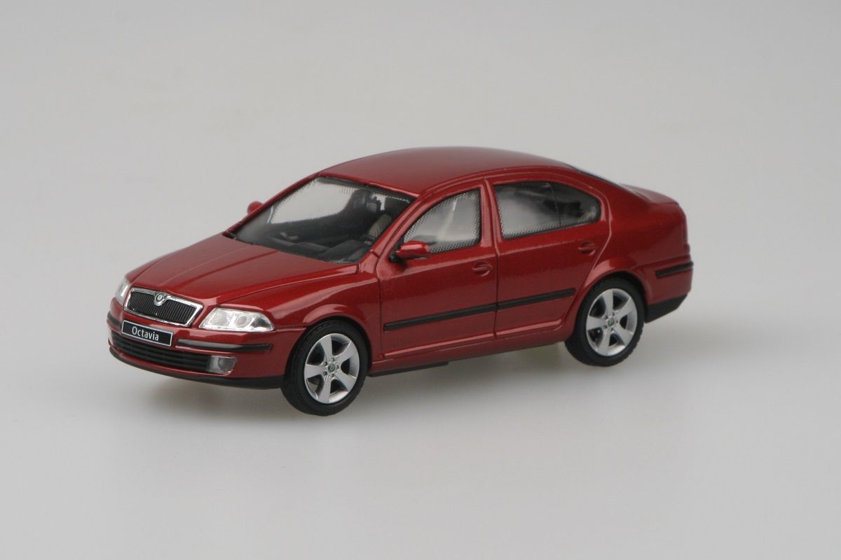 Kovový model Škoda Octavia II - červená flamenco metalíza