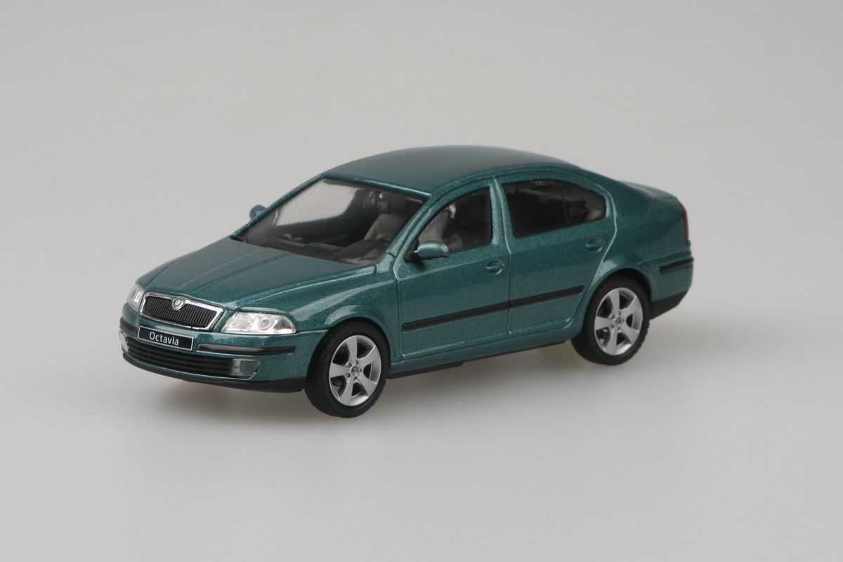 Kovový model Škoda Octavia II - zelená island metalíza