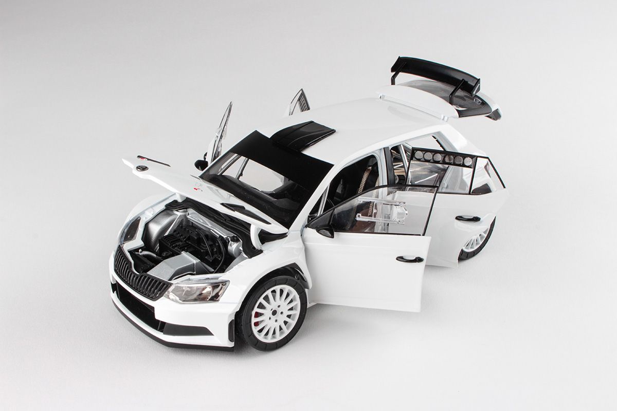 Škoda Fabia III R5 (2015) 1:18 - Bílá