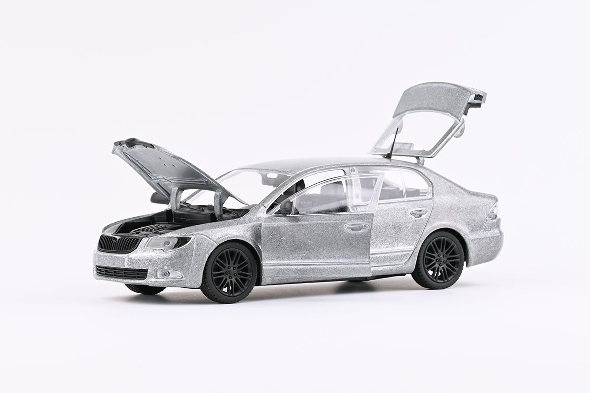 Škoda Superb II (2008) 1:24 - T1