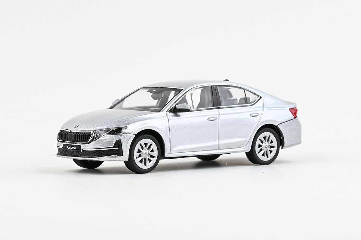 Škoda Octavia IV FL (2024) 1:43 - Stříbrná Brilliant Metalíza