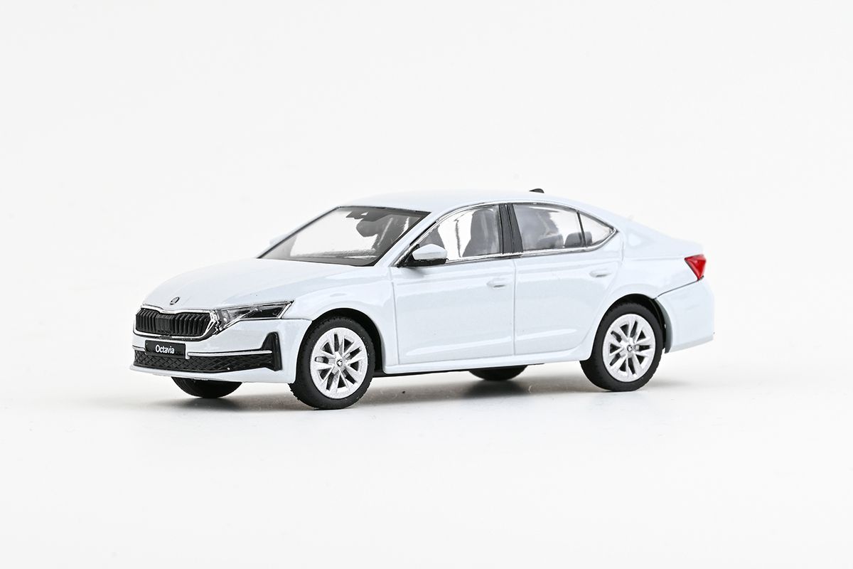 Škoda Octavia IV FL (2024) 1:43 - Bílá Moon Metalíza