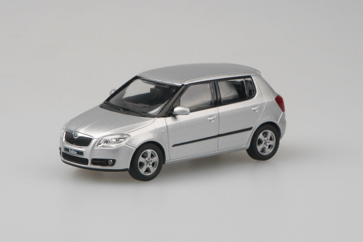 Kovový model Škoda Fabia II - stříbrná brilliant metalíza