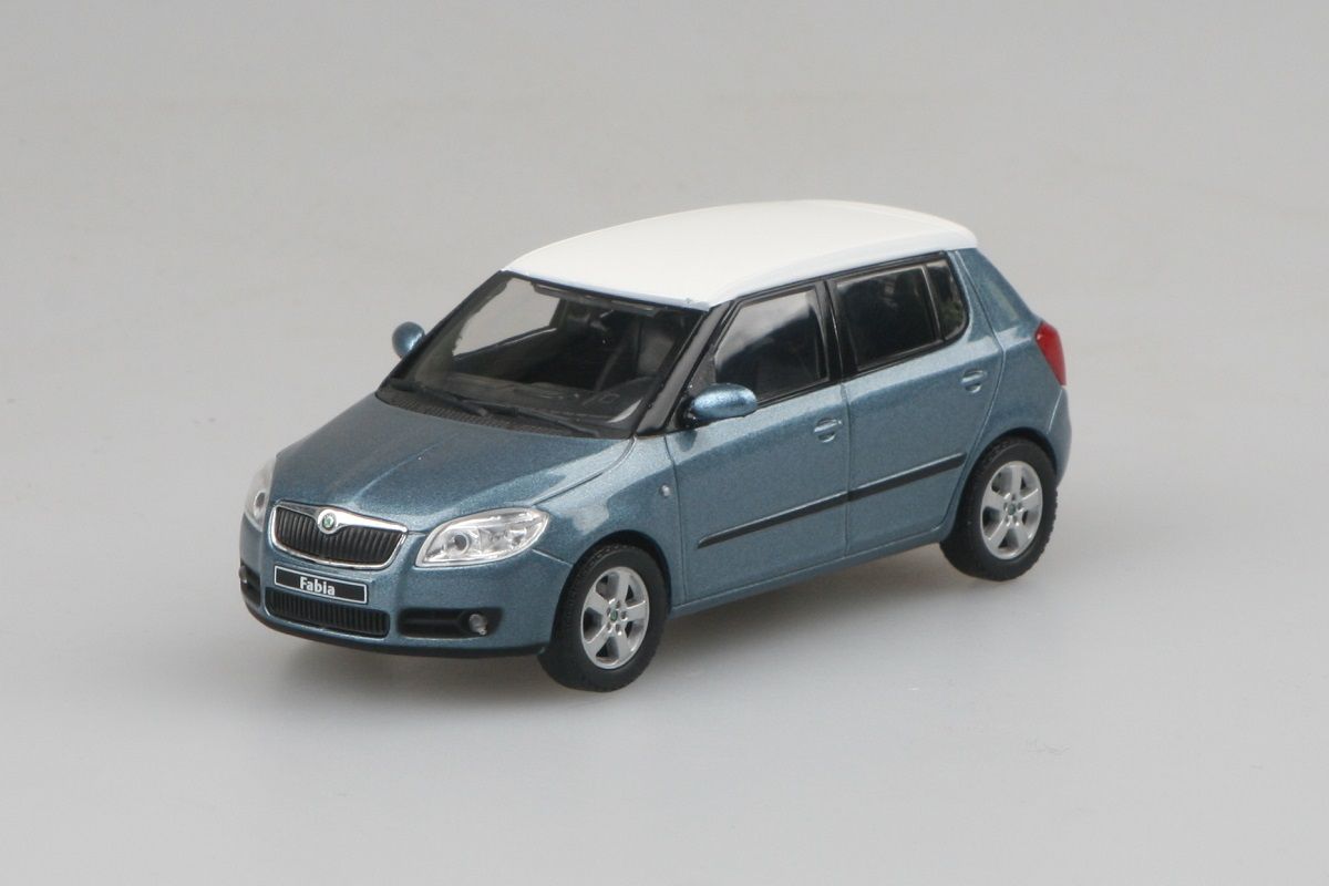 Kovový model automobilu Škoda Fabia II - pohled zepředu