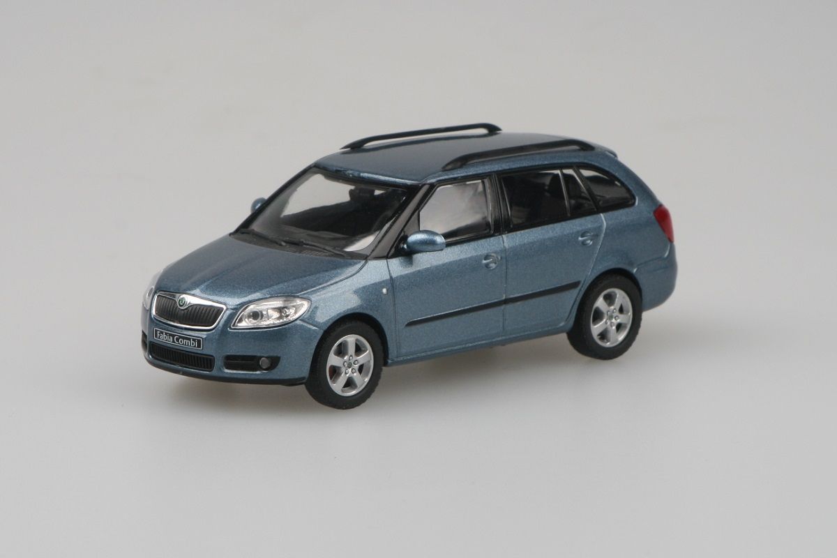 Kovový model Škoda Fabia II Combi - pohled zepředu