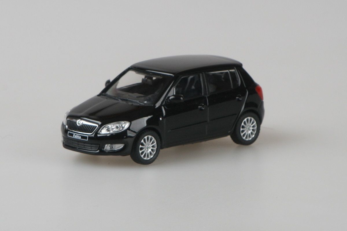 Škoda Fabia II FL (2010) 1:43 - Černá Magic Metalíza