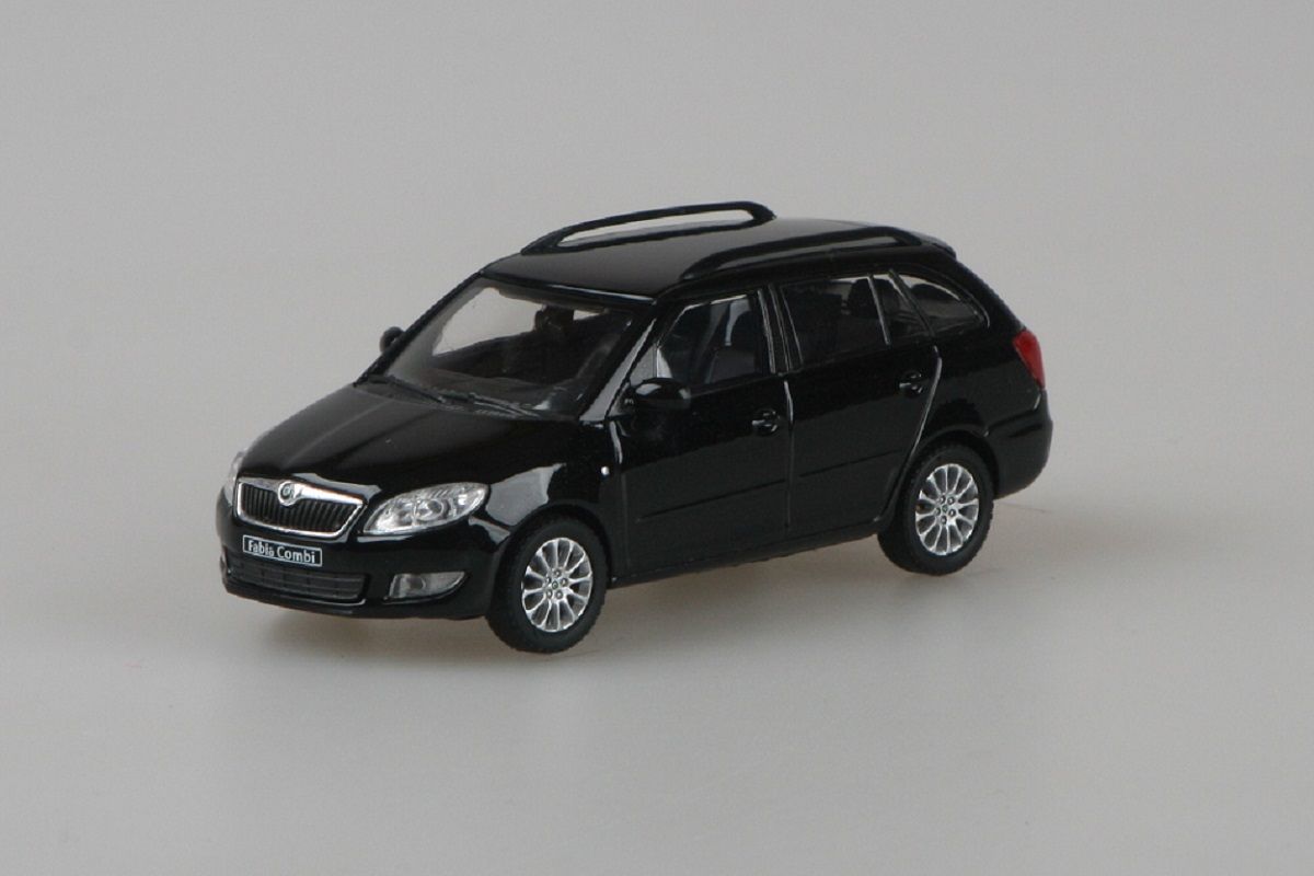Škoda Fabia II FL Combi (2010) 1:43 - Černá Magic Metalíza