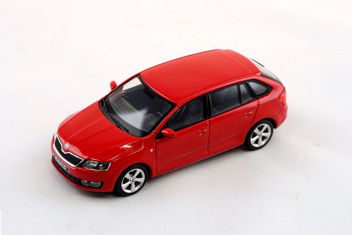 Kovový model Škoda Rapid Spaceback - červená corrida uni